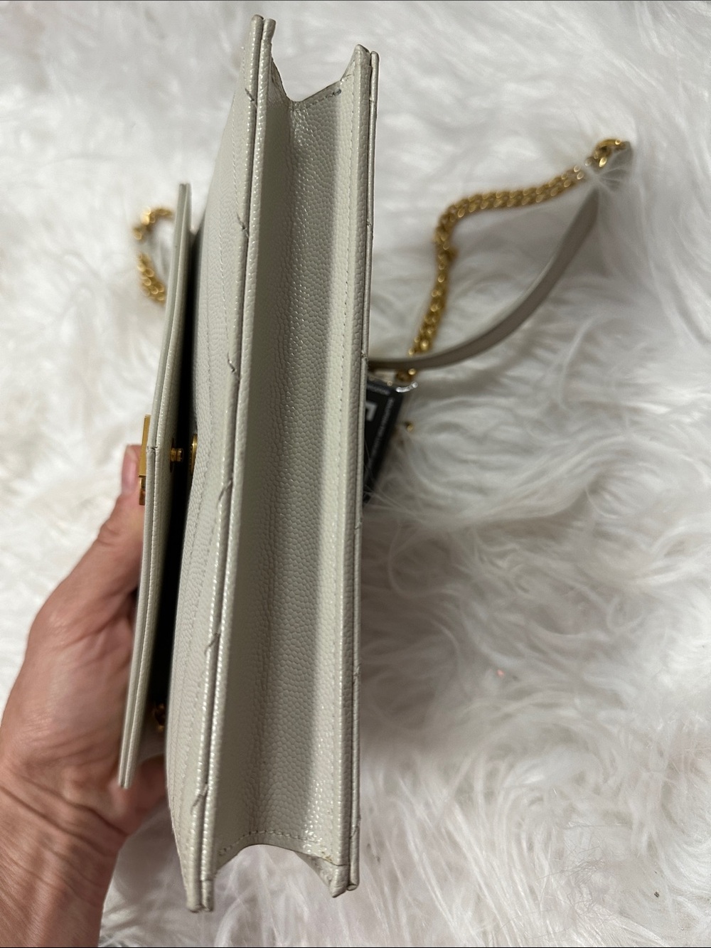 Yves Saint Laurent Cassandre off white Quilted Leather Chain Crossbody - Picture 5 of 8